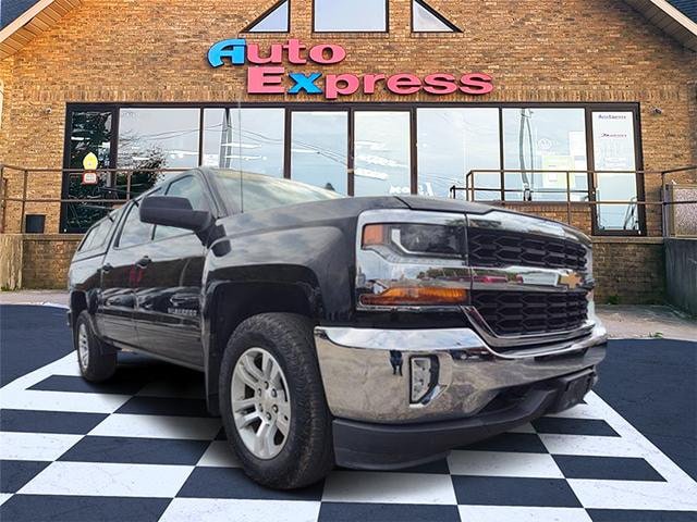 Used 2018 Chevrolet Silverado 1500 LT w/ All Star Edition AWD/4WD image 1