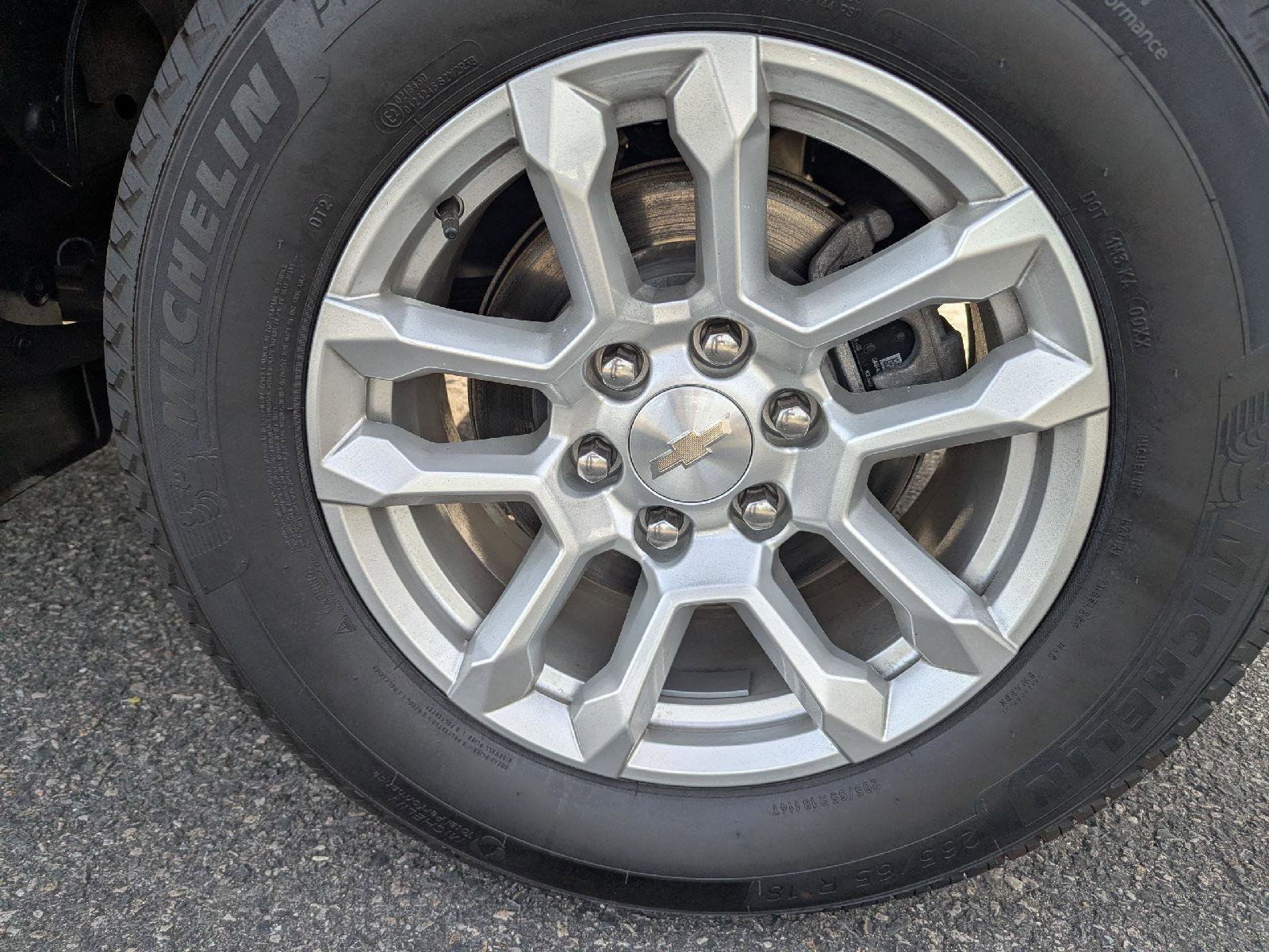 Used 2024 Chevrolet Silverado 1500 LT image 12