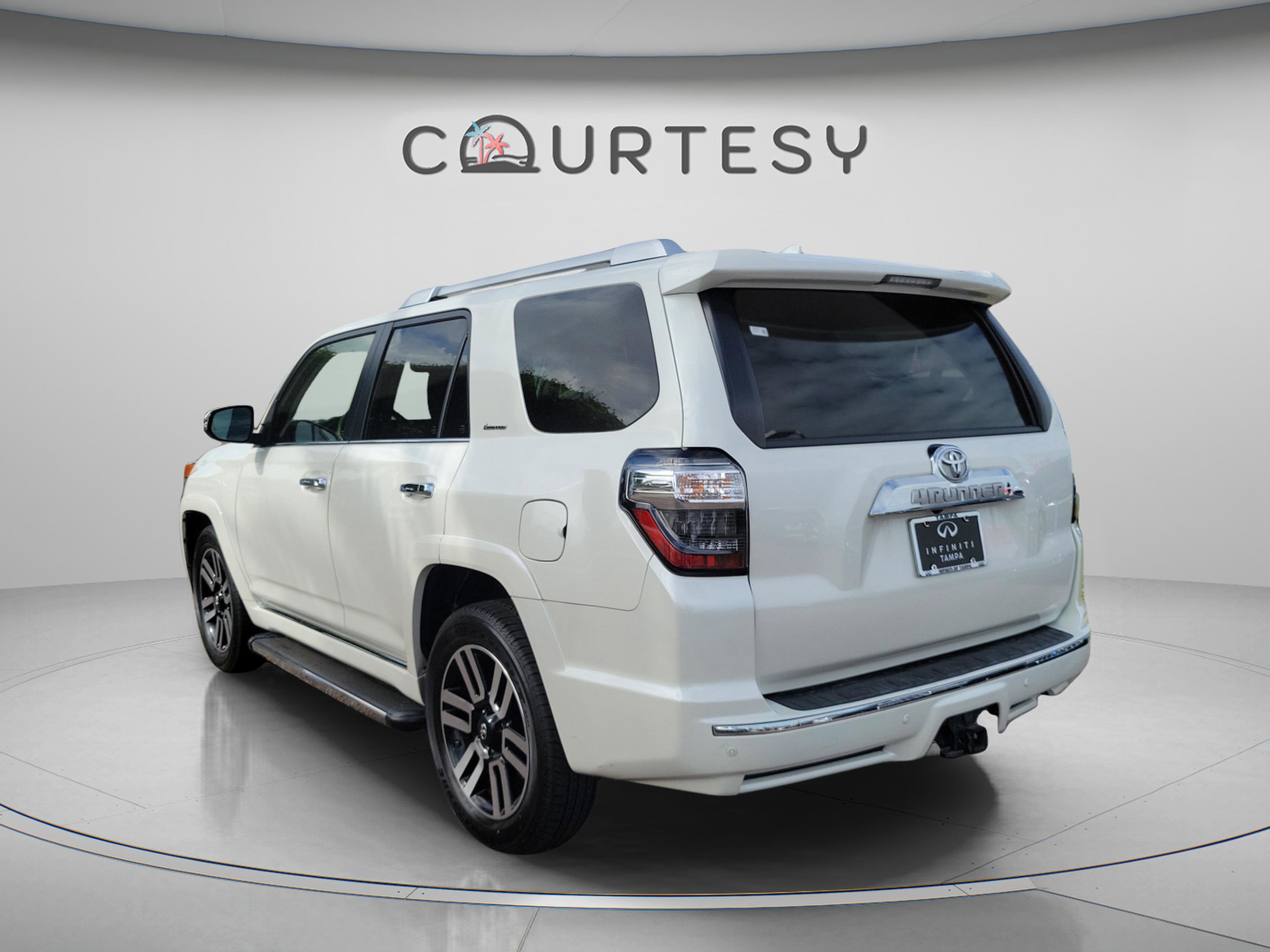 Used 2018 Toyota 4Runner Limited image 2