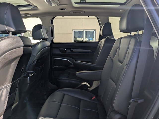 Used 2022 Kia Telluride SX w/ Nightfall Edition Package image 13