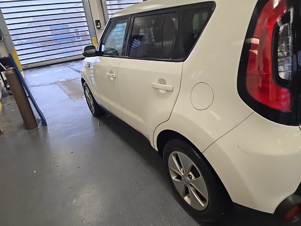 Used 2014 Kia Soul FWD image 4
