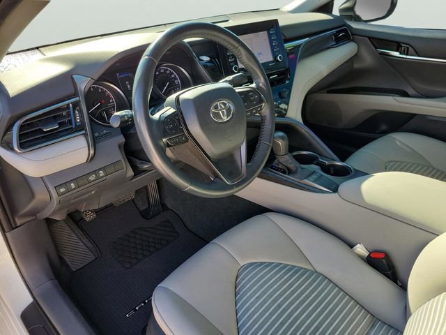 Used 2022 Toyota Camry SE image 15