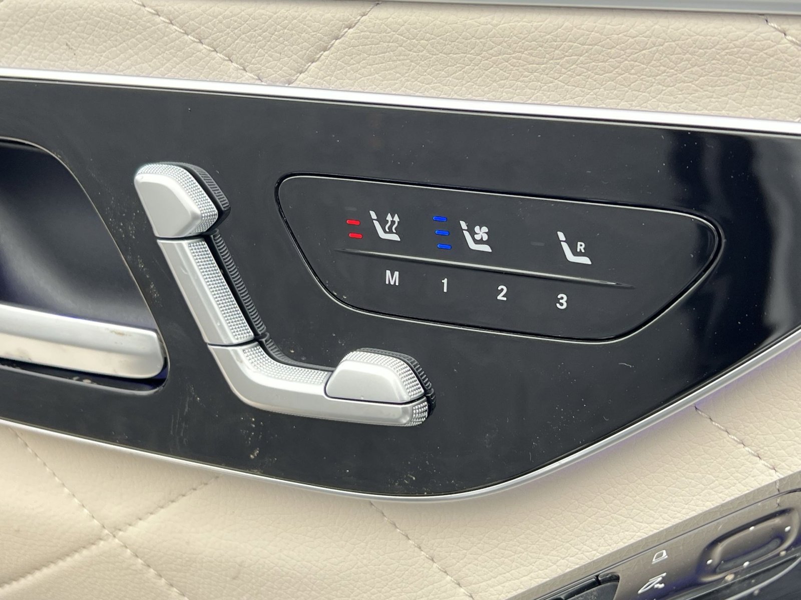 New 2026 Mercedes-Benz S 580 4MATIC Sedan image 34