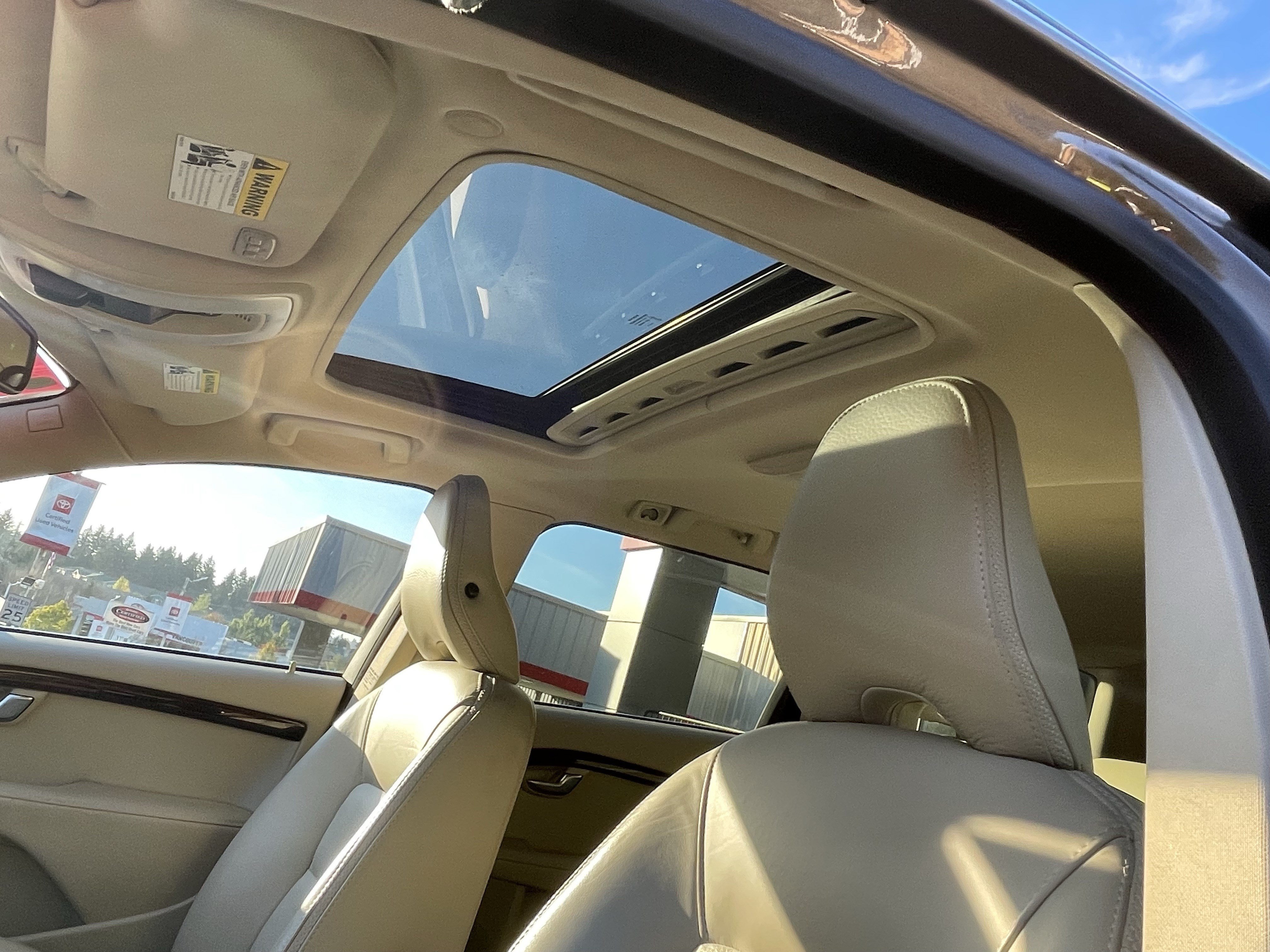 Used 2013 Volvo XC70 T6 AWD/4WD image 18