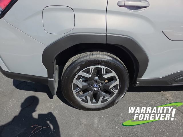 Used 2025 Subaru Forester Premium image 21