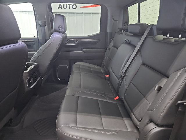 Used 2022 Chevrolet Silverado 1500 LTZ w/ LTZ Premium Package AWD/4WD image 23