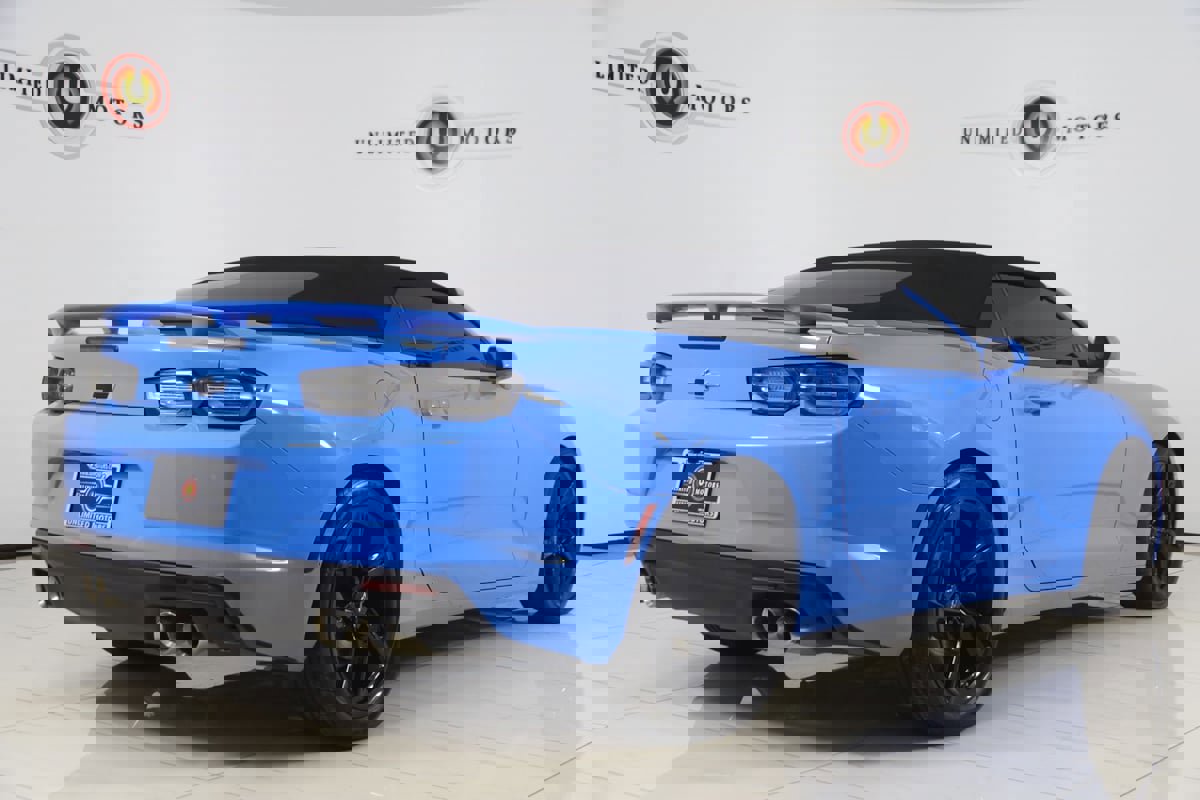 Used 2022 Chevrolet Camaro LT w/ RS Package RWD image 3