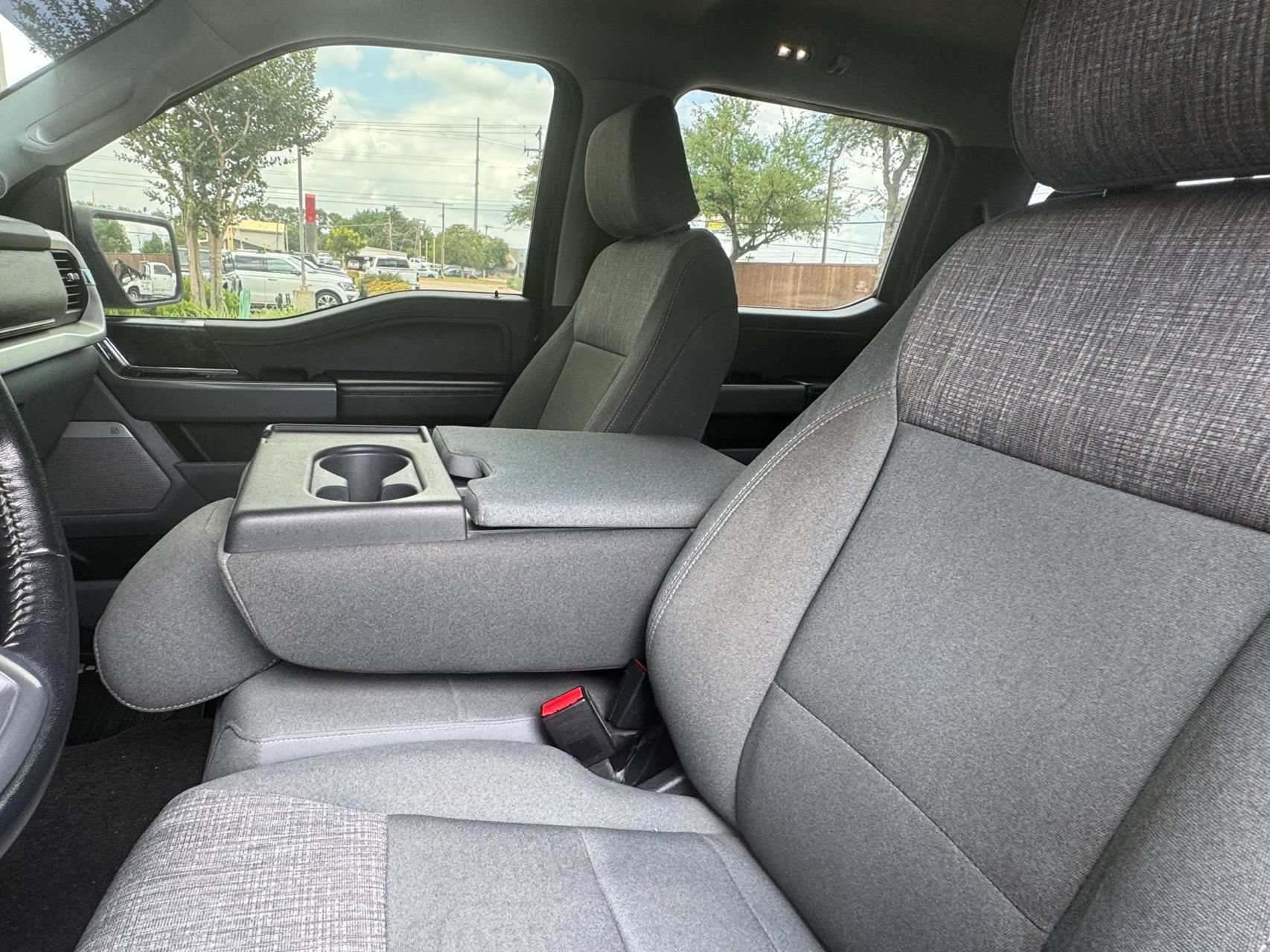 Used 2022 Ford F150 XLT w/ Equipment Group 302A High AWD/4WD image 23