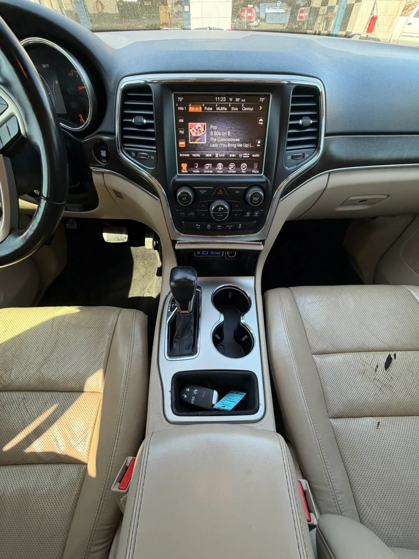 Used 2017 Jeep Grand Cherokee Limited w/ Luxury Group II RWD image 13