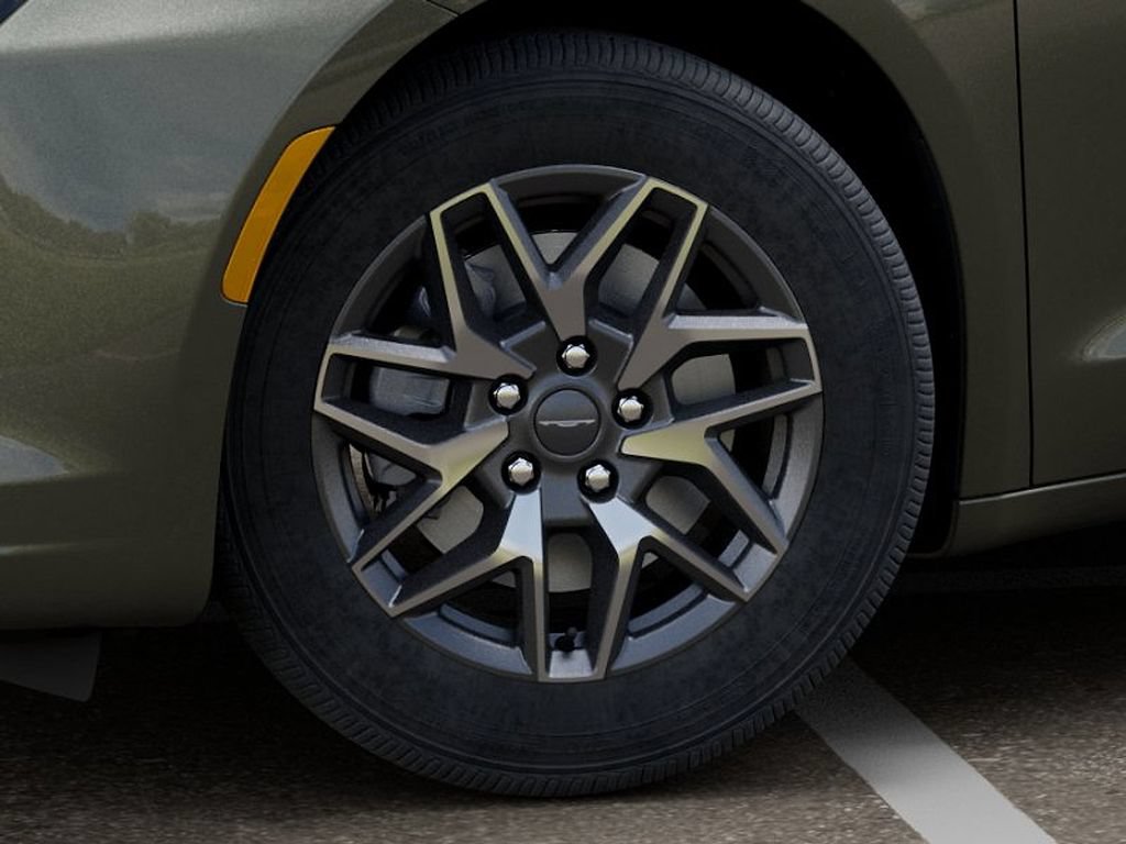 New 2027 Chrysler Pacifica Limited AWD/4WD image 8