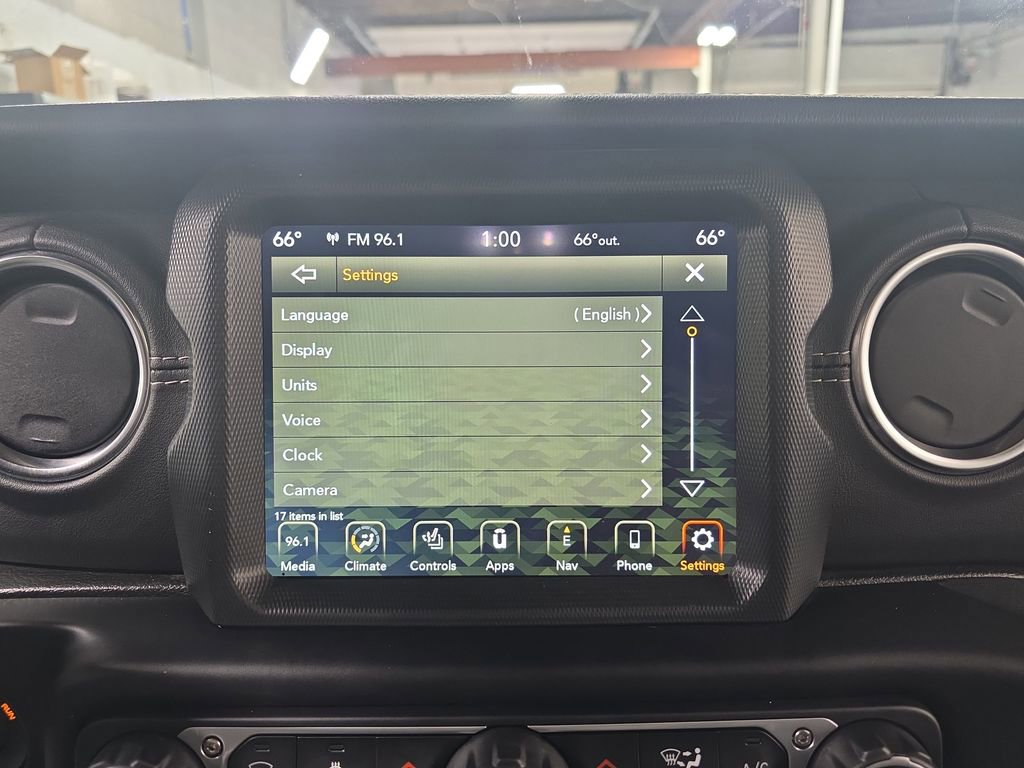 Used 2021 Jeep Wrangler Unlimited Sahara AWD/4WD image 21