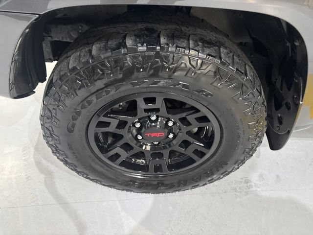 Used 2019 Toyota 4Runner TRD Off-Road Premium AWD/4WD image 43