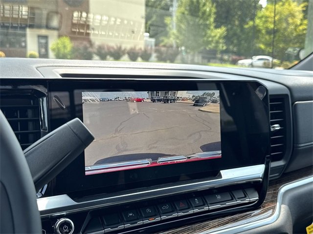 New 2025 GMC Sierra 1500 SLE w/ Preferred Package image 18