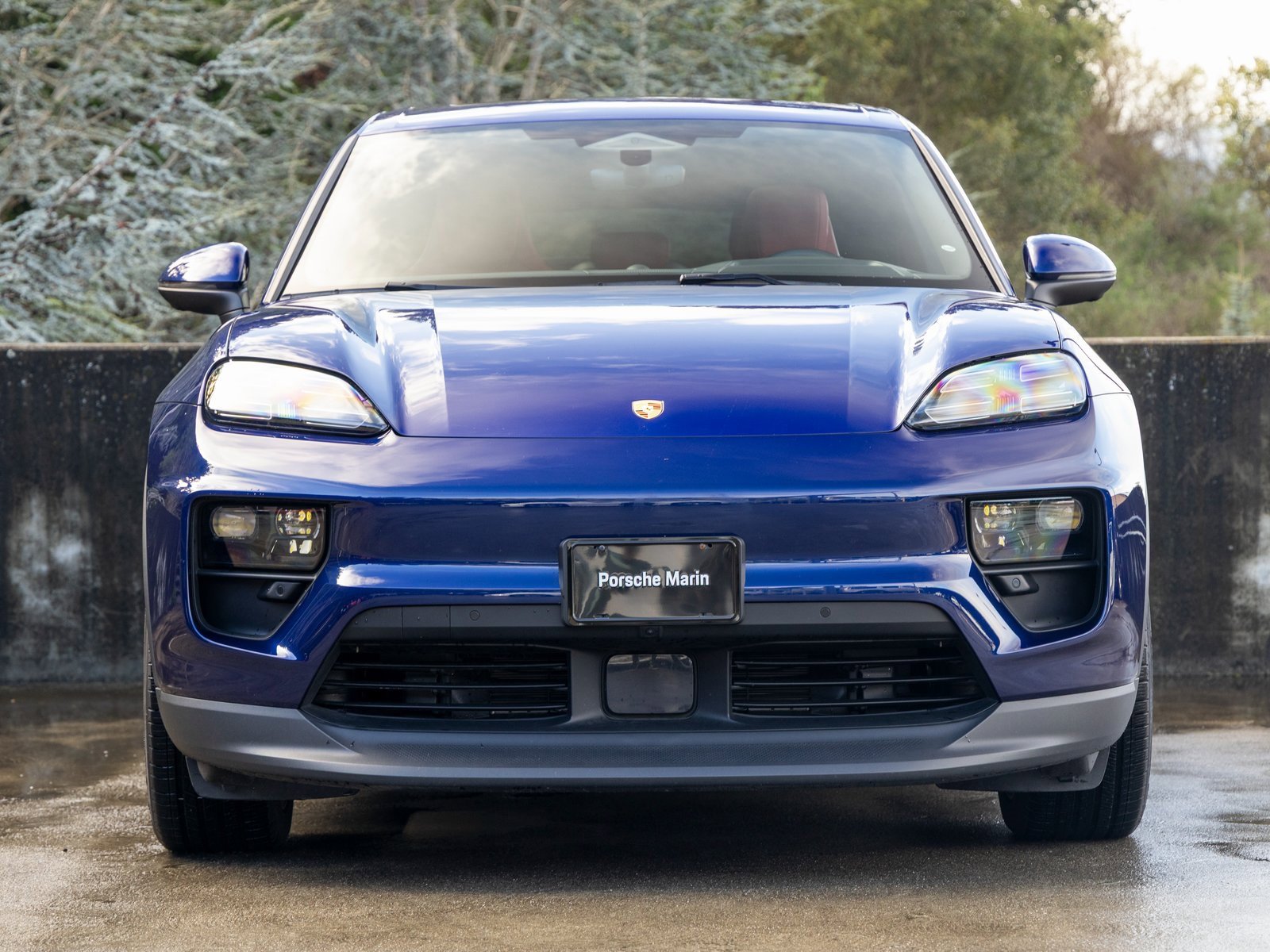 Certified 2024 Porsche Macan 4 Electric image 8