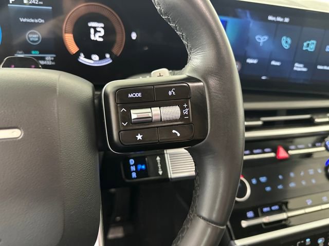 Used 2025 Hyundai Santa Fe SEL image 16