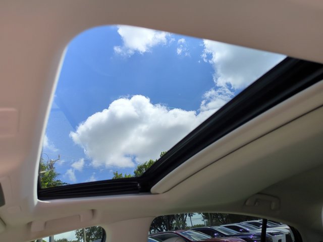 Certified 2025 Lexus ES 300h w/ Technology Package FWD image 19