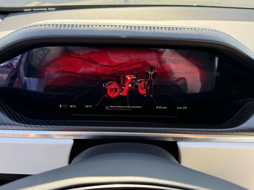 Used 2022 Tesla Model S Plaid image 30