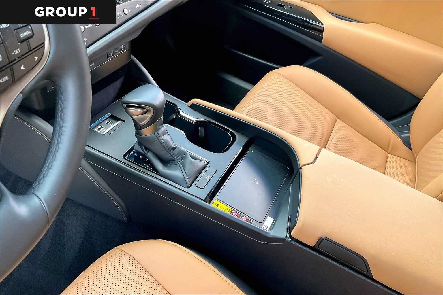 Used 2025 Lexus ES 350 w/ Premium Package FWD image 14