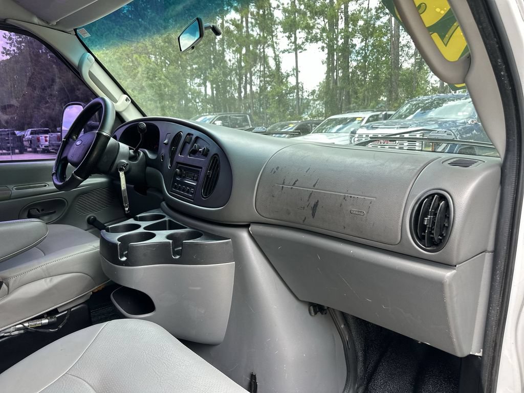 Used 2007 Ford E-250 and Econoline 250 RWD image 26