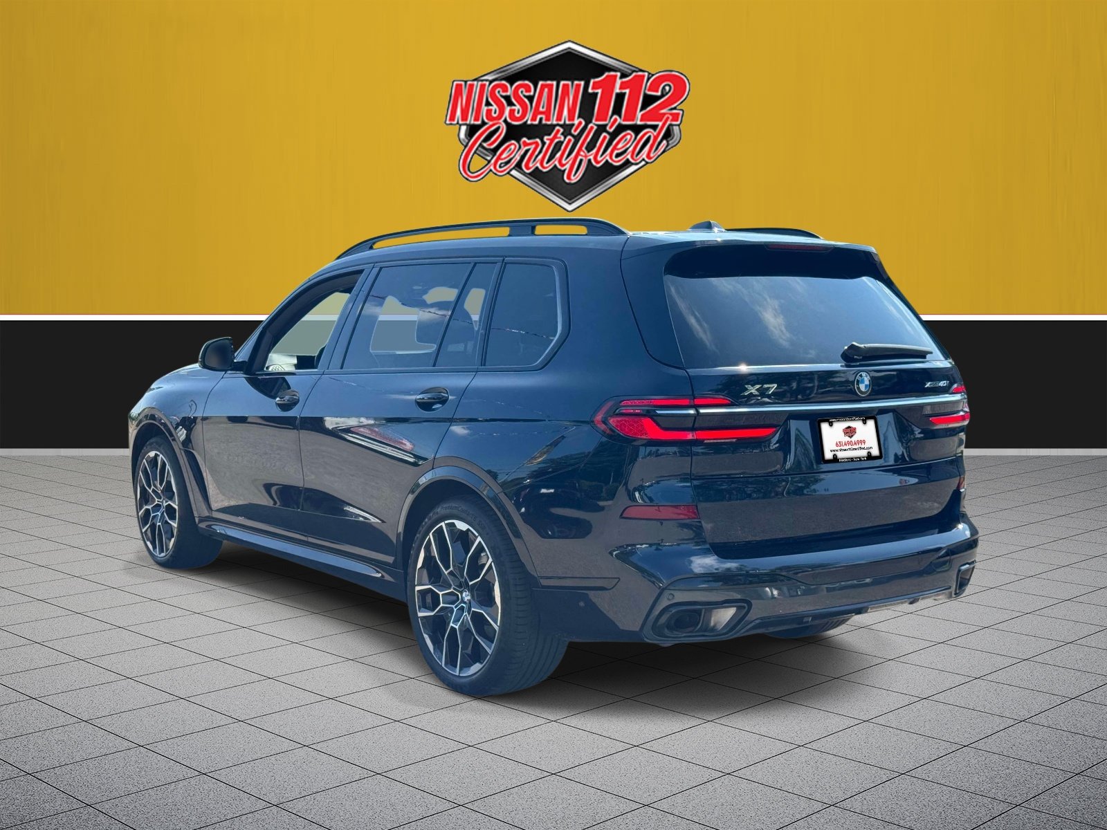 Used 2023 BMW X7 xDrive40i w/ M Sport Package AWD/4WD image 6