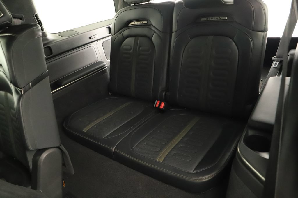 Used 2024 Rivian R1S Adventure AWD/4WD image 30