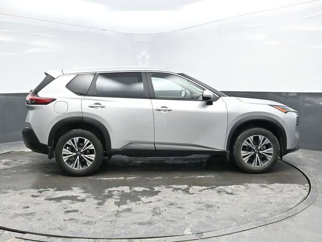 Used 2023 Nissan Rogue SV image 8