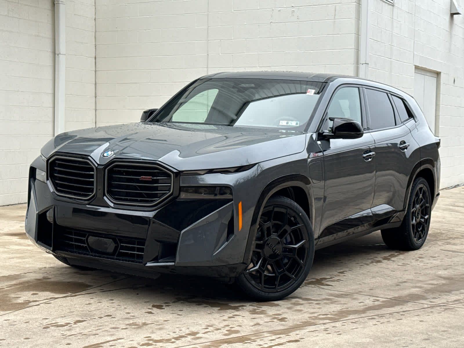 New 2026 BMW XM Label Red image 1