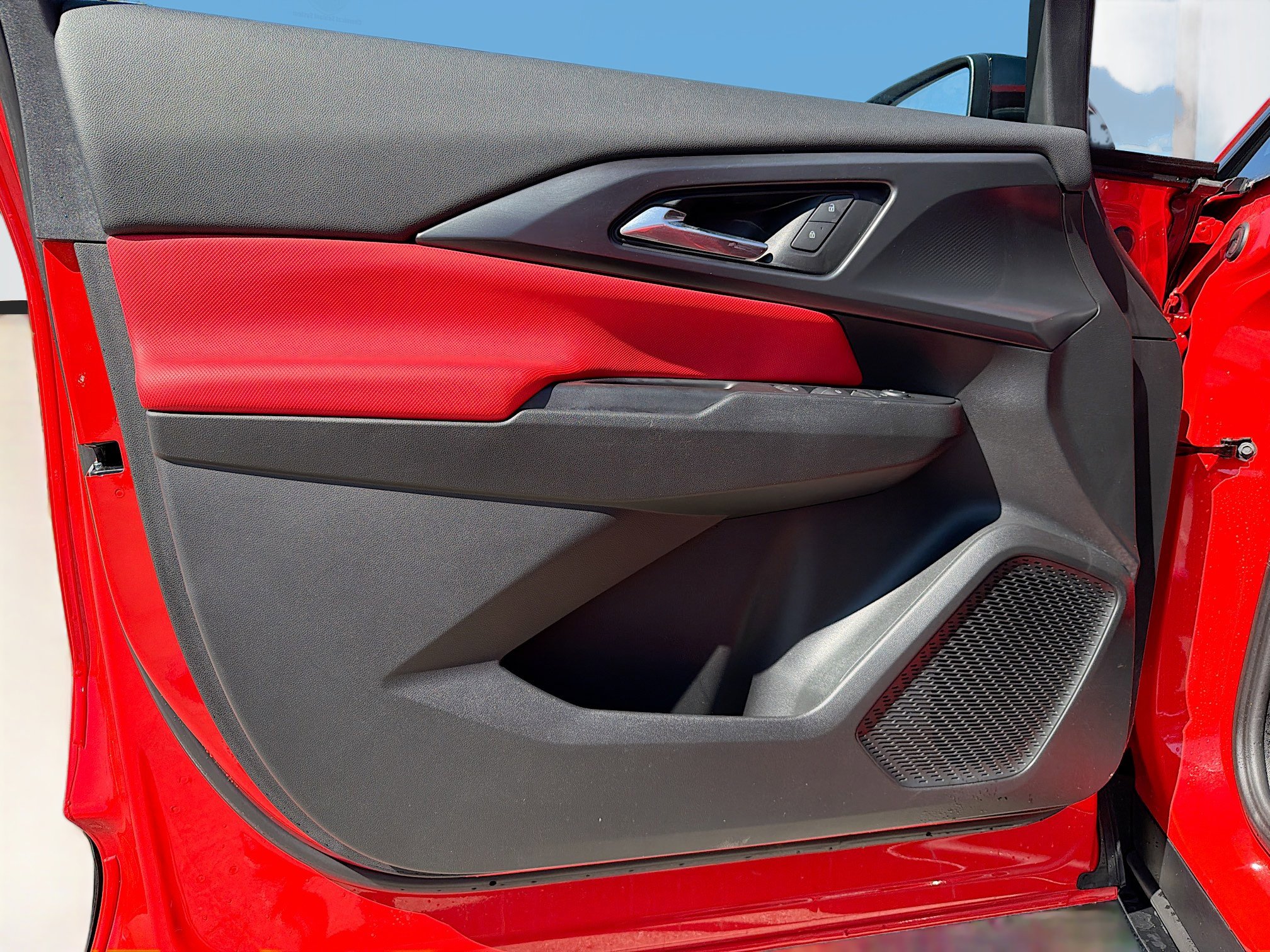 Used 2025 Chevrolet Equinox EV RS image 21