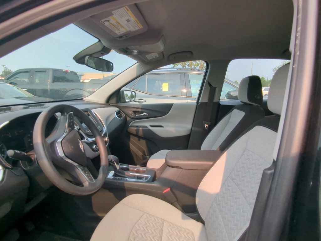 Used 2022 Chevrolet Equinox LS FWD image 6