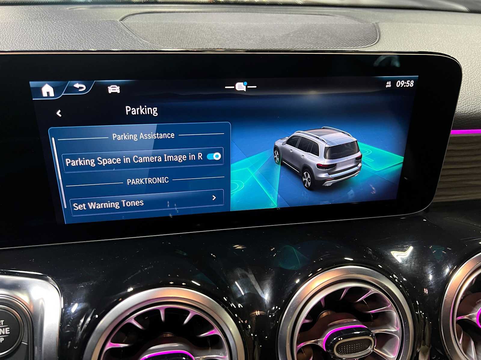 Used 2026 Mercedes-Benz GLB 250 4MATIC image 42