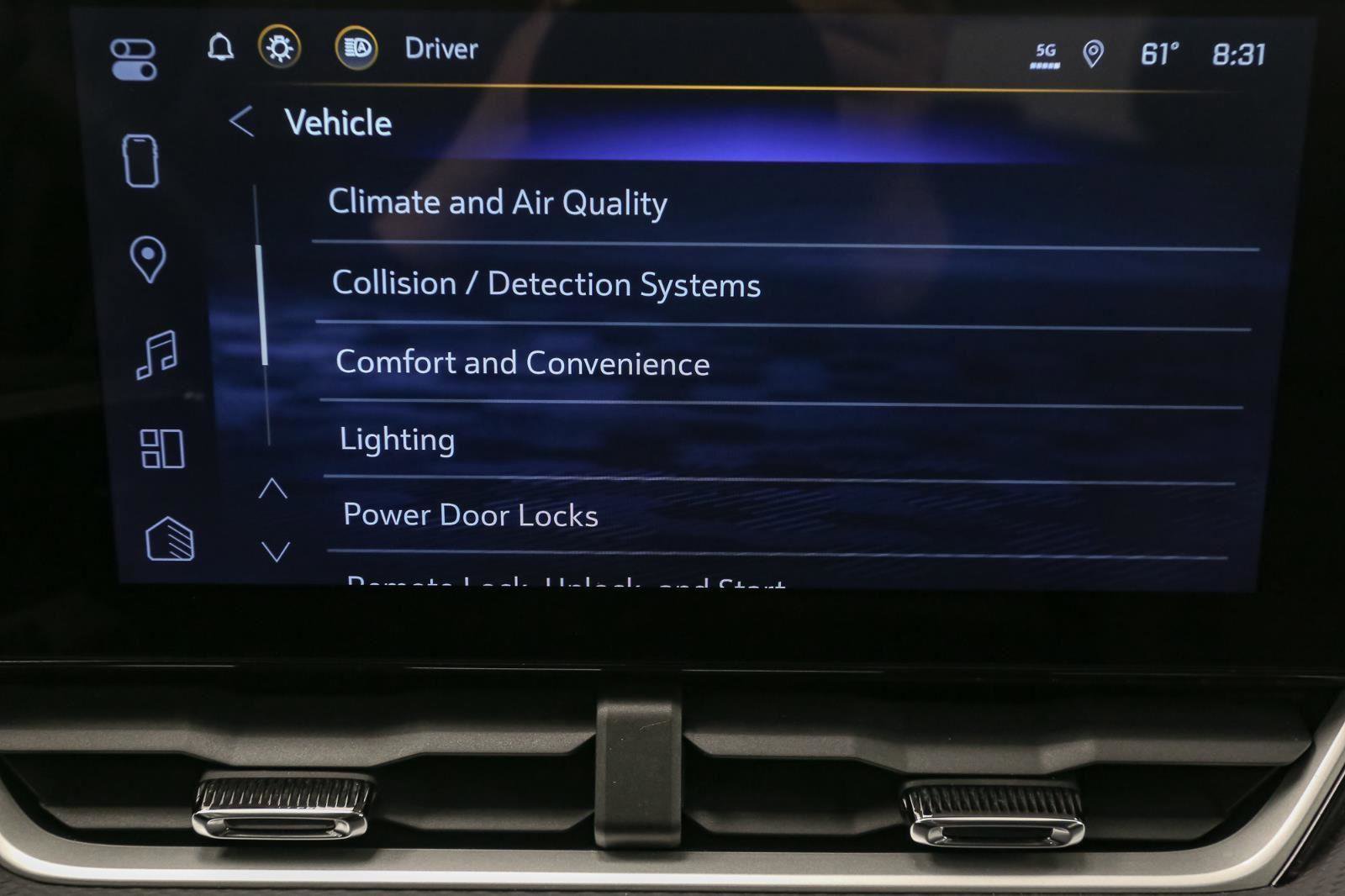 Used 2025 Chevrolet Equinox LT w/ Convenience Package II image 30