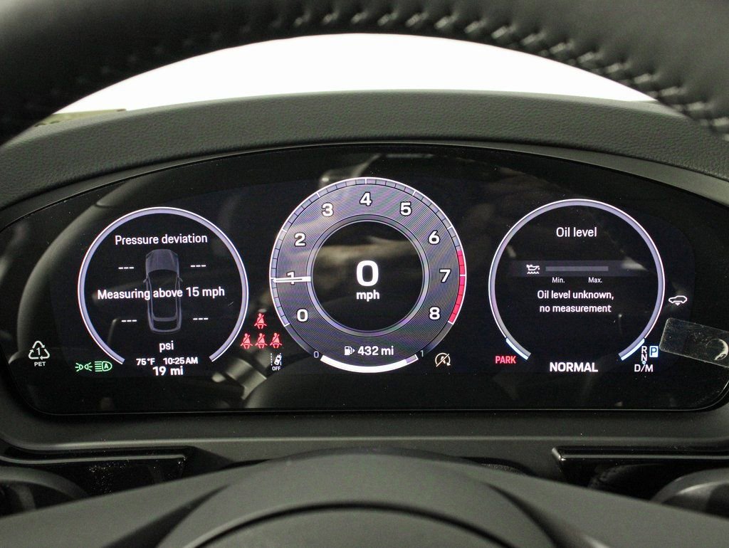 Certified 2025 Porsche Cayenne Coupe image 21