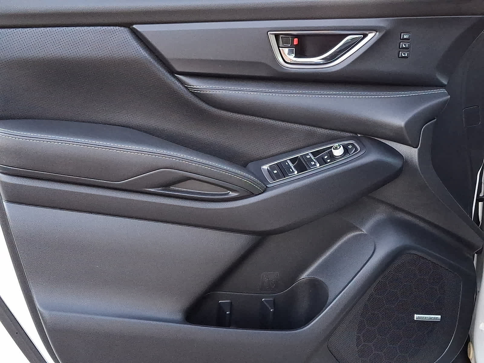 Used 2023 Subaru Ascent Limited w/ Technology Package AWD/4WD image 15