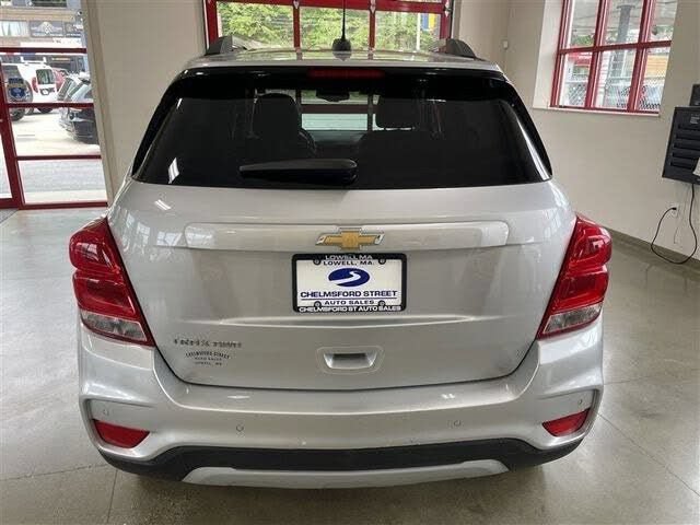 Used 2022 Chevrolet Trax LT w/ Driver Confidence Package AWD/4WD image 6