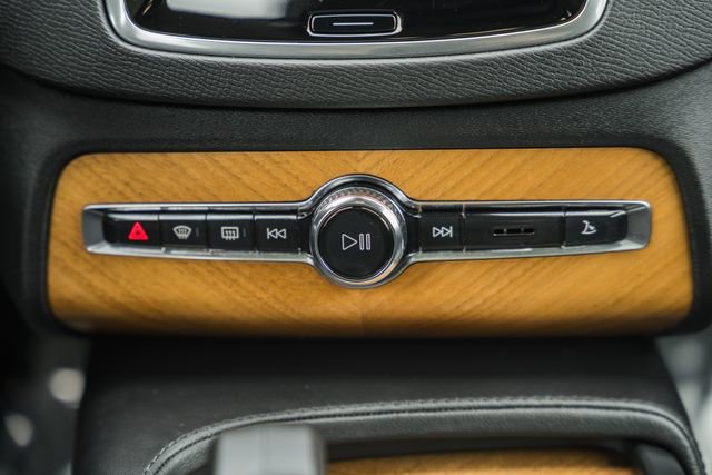 Used 2023 Volvo XC90 B6 Plus w/ Protection Package AWD/4WD image 24