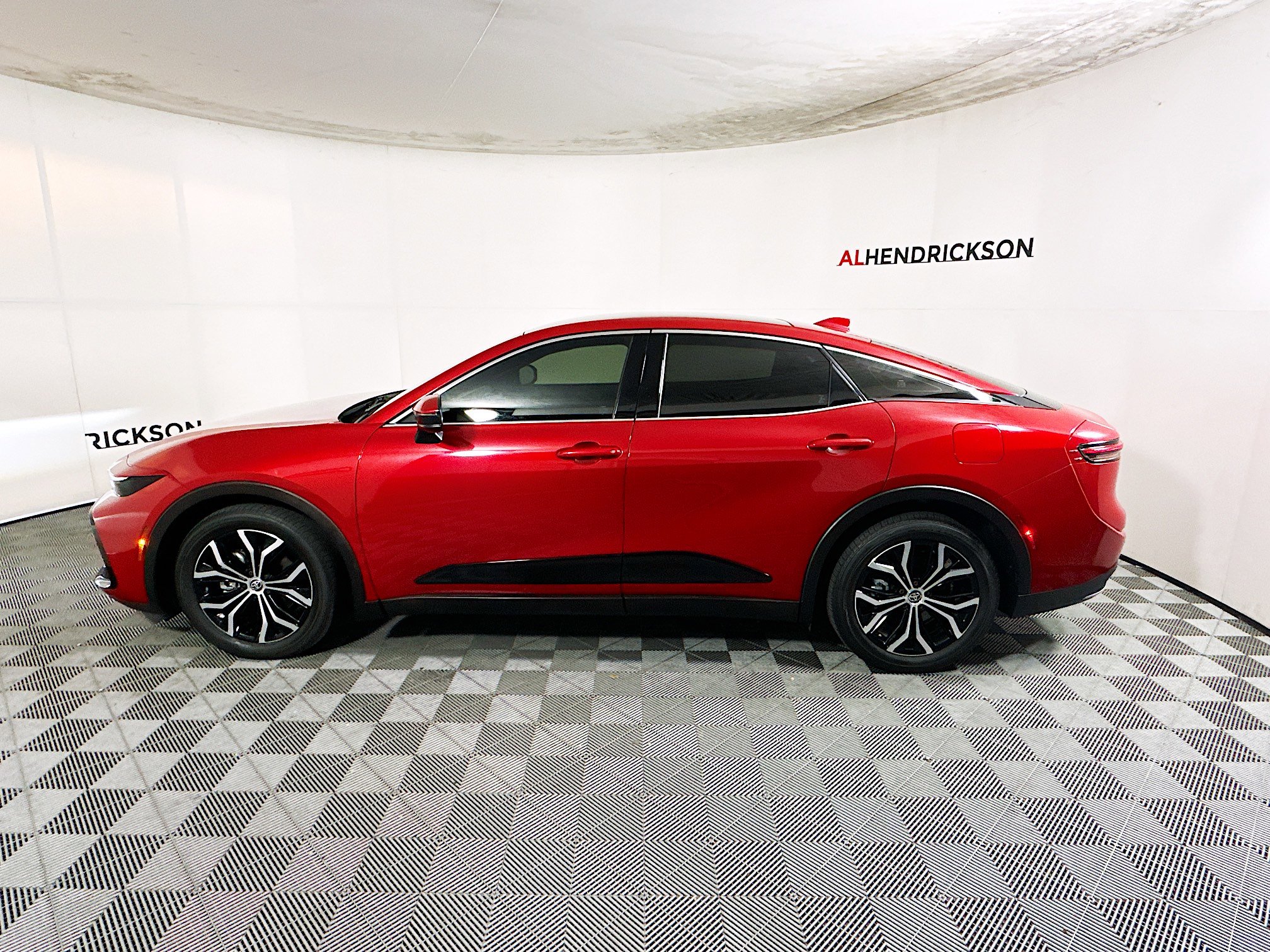 Used 2024 Toyota Crown Limited image 6