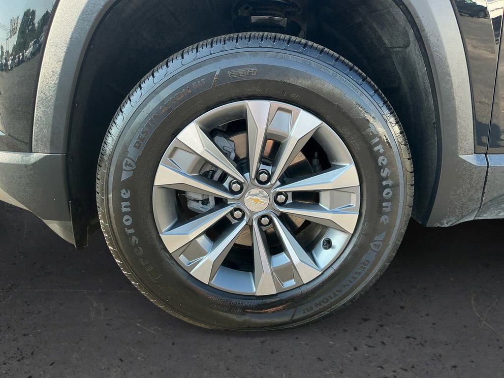 Used 2025 Chevrolet Equinox LT FWD image 13
