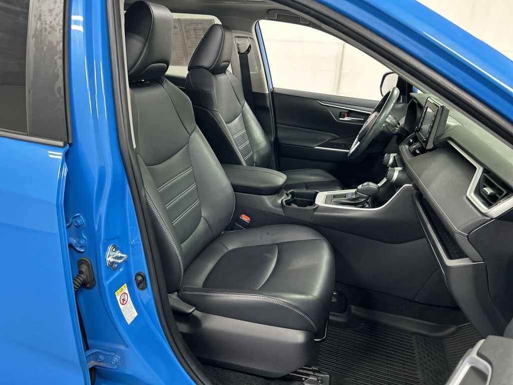 Used 2019 Toyota RAV4 XLE Premium w/ All Weather Liner Package AWD/4WD image 23