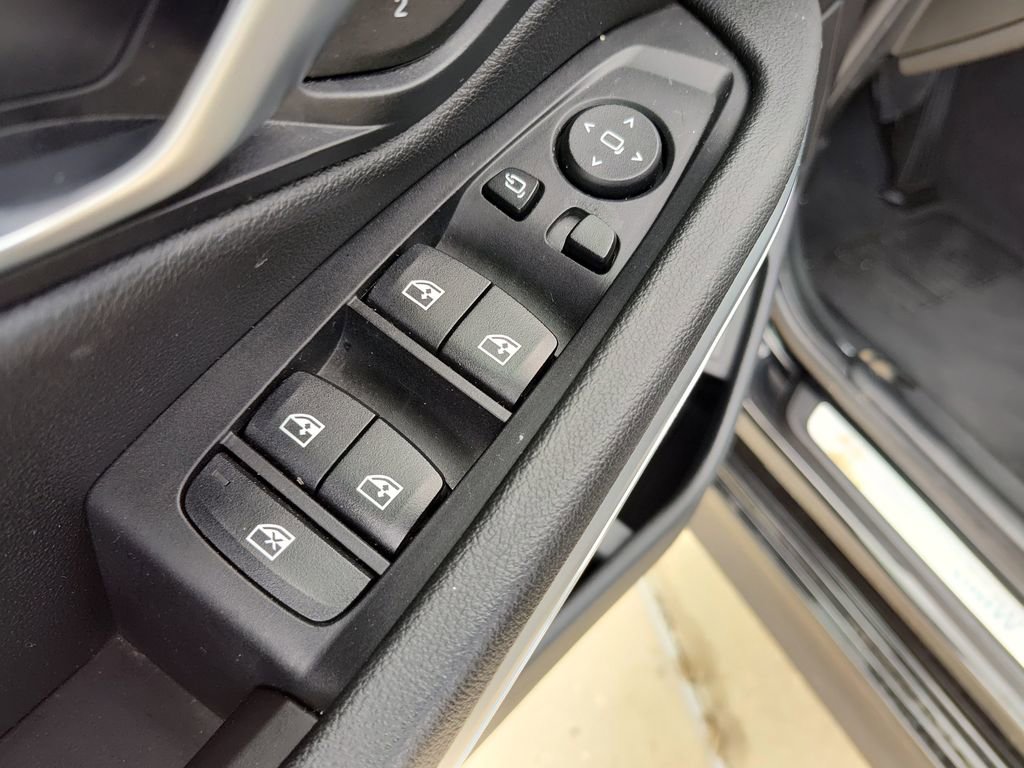 Used 2025 BMW 330i Sedan image 19