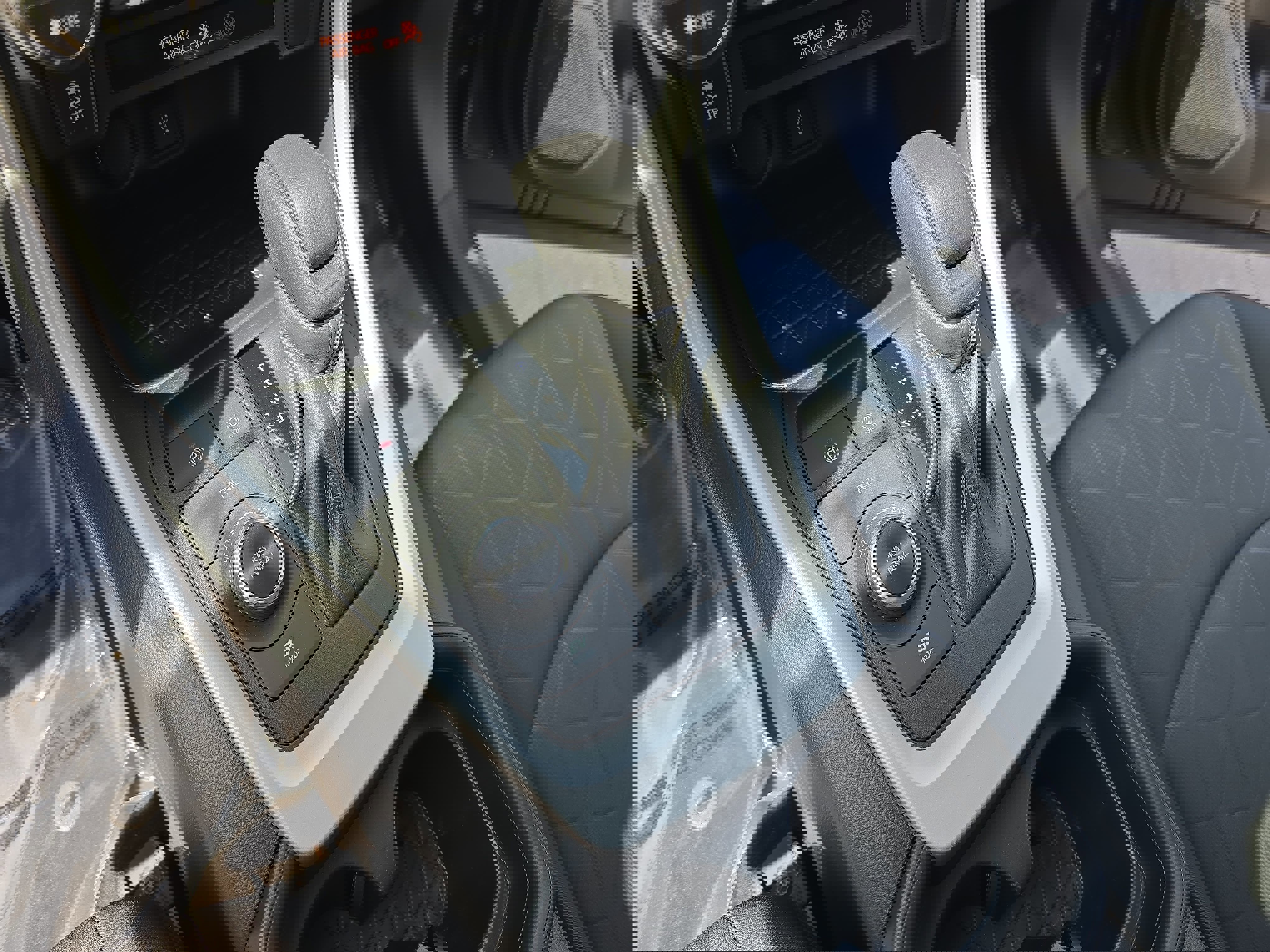 Used 2021 Toyota RAV4 XLE w/ Convenience Package image 24