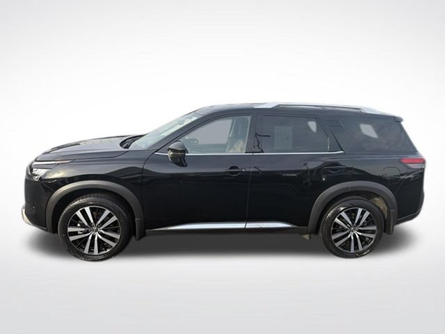 Used 2025 Nissan Pathfinder Platinum w/ Cargo Package AWD/4WD image 3