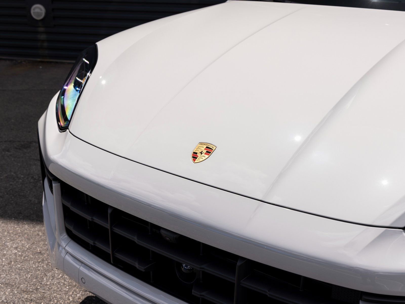 Certified 2025 Porsche Cayenne Coupe image 10