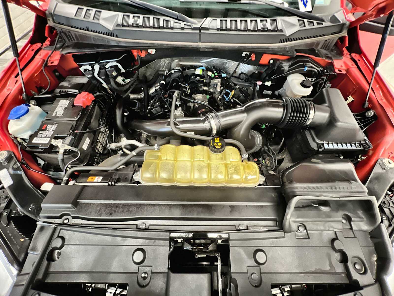 Used 2019 Ford F150 XLT w/ XTR Package image 17