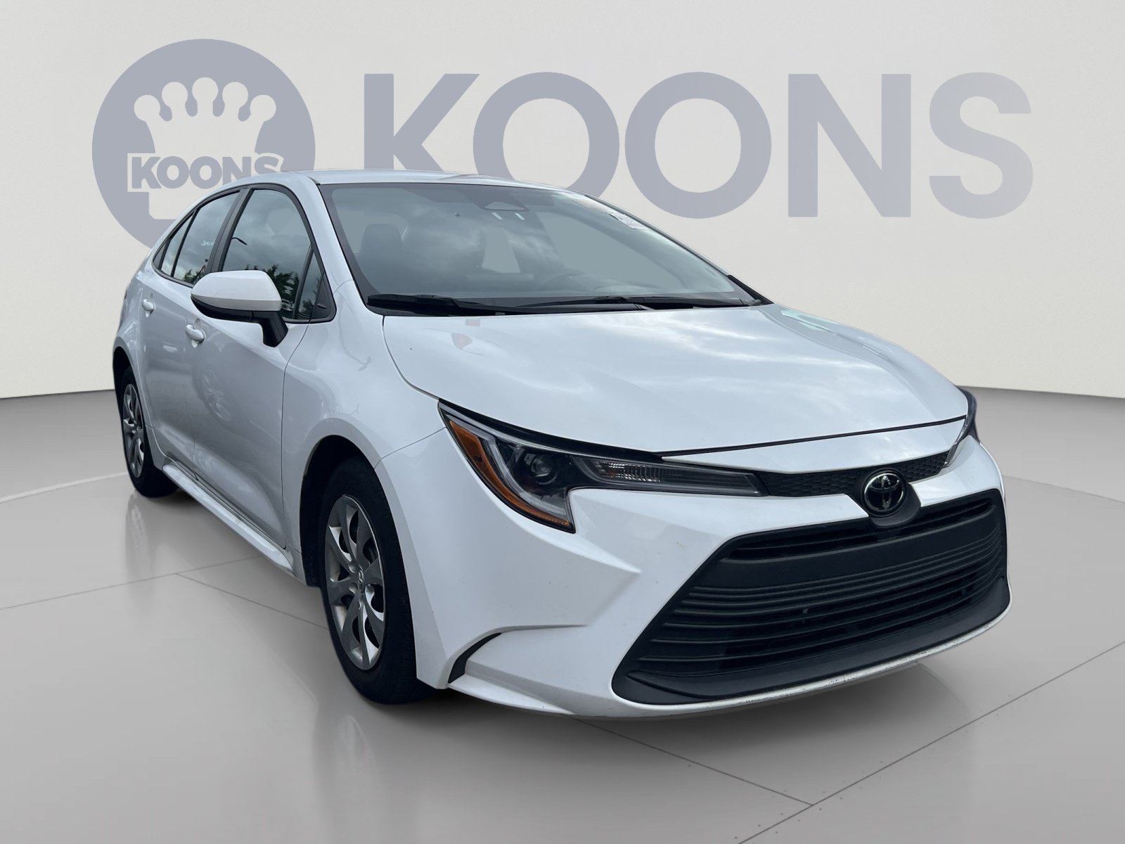 Used 2025 Toyota Corolla LE FWD image 7