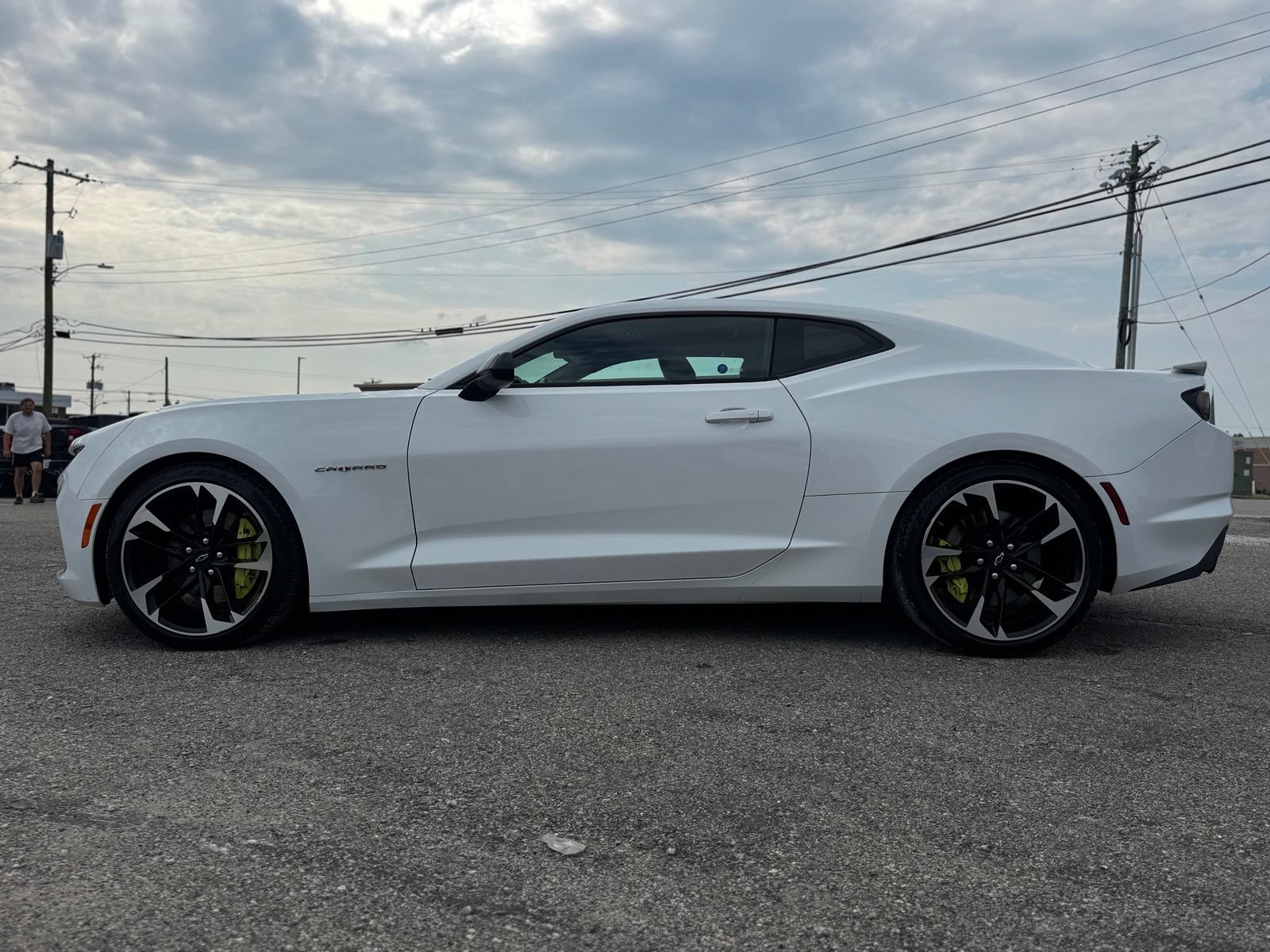 Used 2021 Chevrolet Camaro SS RWD image 3