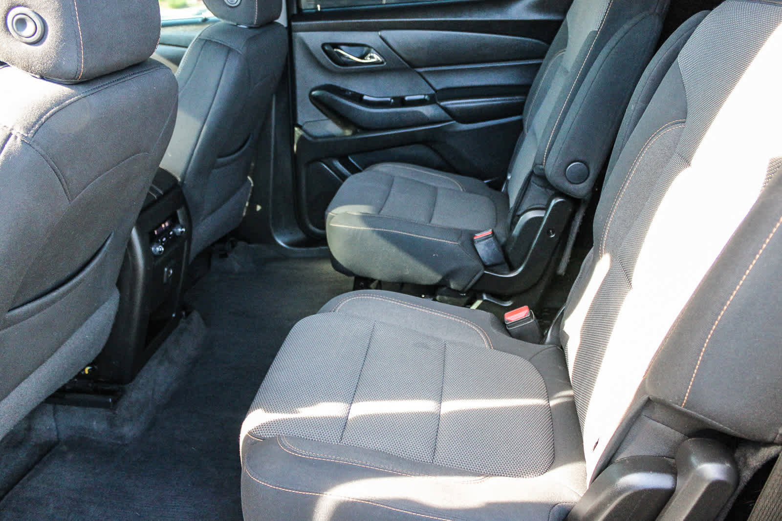 Used 2019 Chevrolet Traverse LT image 17