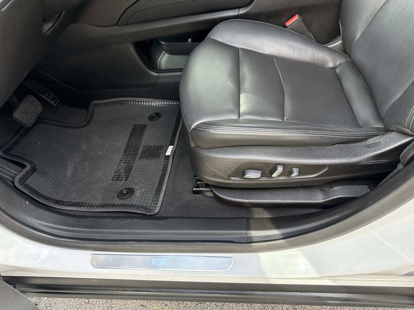 Certified 2022 Cadillac XT6 Premium Luxury image 21