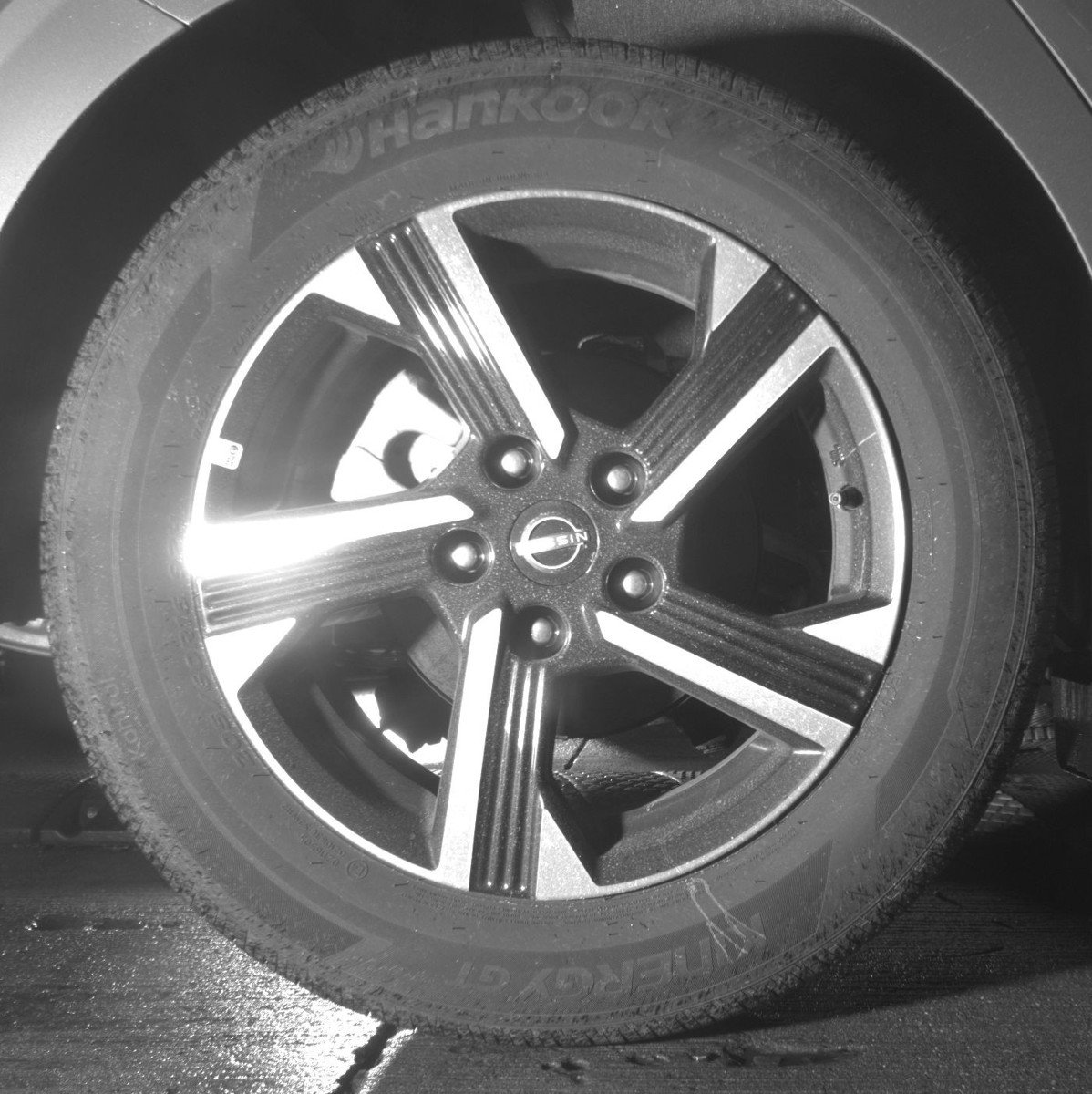 Used 2025 Nissan Sentra SV FWD image 15
