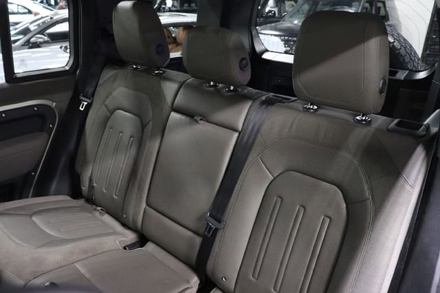 Used 2020 Land Rover Defender 110 S image 15