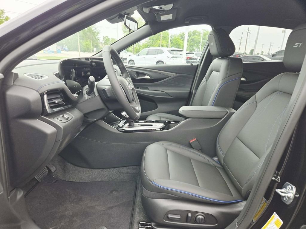 New 2026 Buick Envista Sport Touring w/ Convenience I Package FWD image 10
